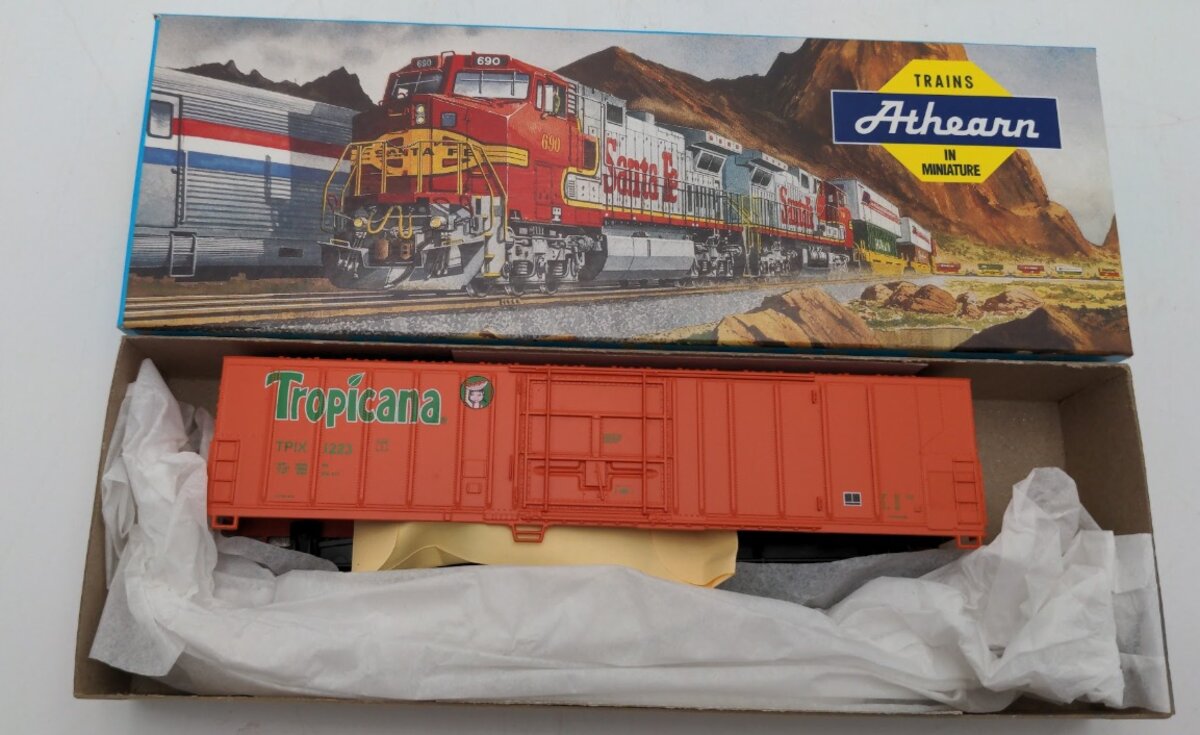 Athearn 2905K HO Scale Tropicana 57' Mechanical Reefer # 1223 Kit
