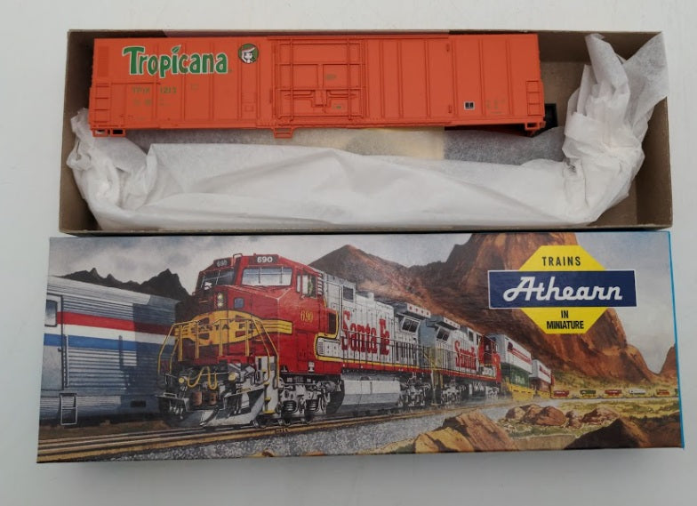 Athearn 2905A HO Scale Tropicana 57' Mechanical Reefer # 1213 Kit