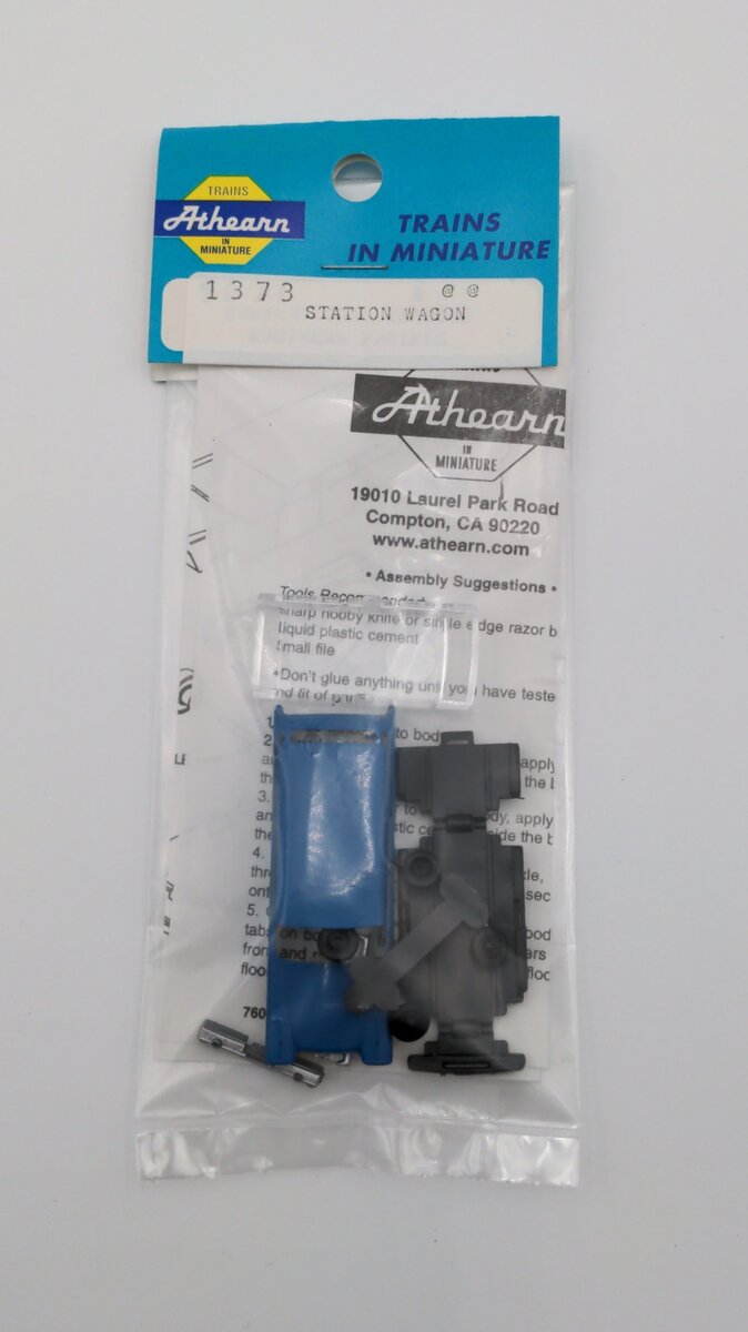 Athearn 1373 HO Blue Station Wagon