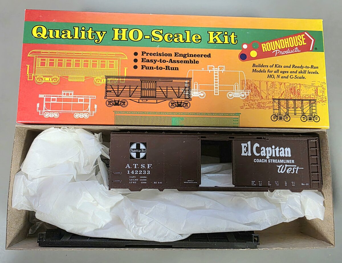 Roundhouse 07893 HO El Captain 40' AAR Boxcar A.T. & S.F. Model Kit