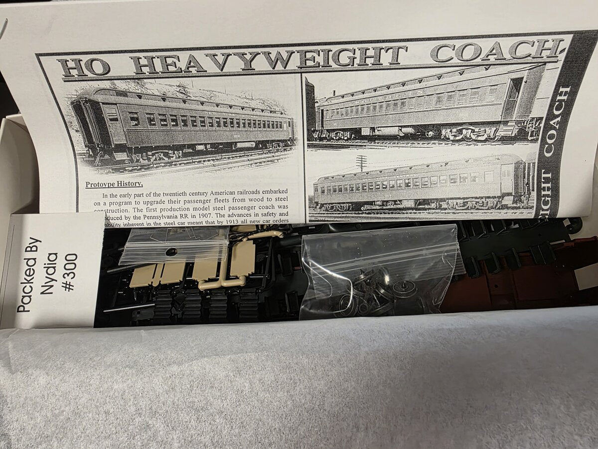 Branchline Trains 5107 HO Boston & Maine Single Window Coach Car Kit