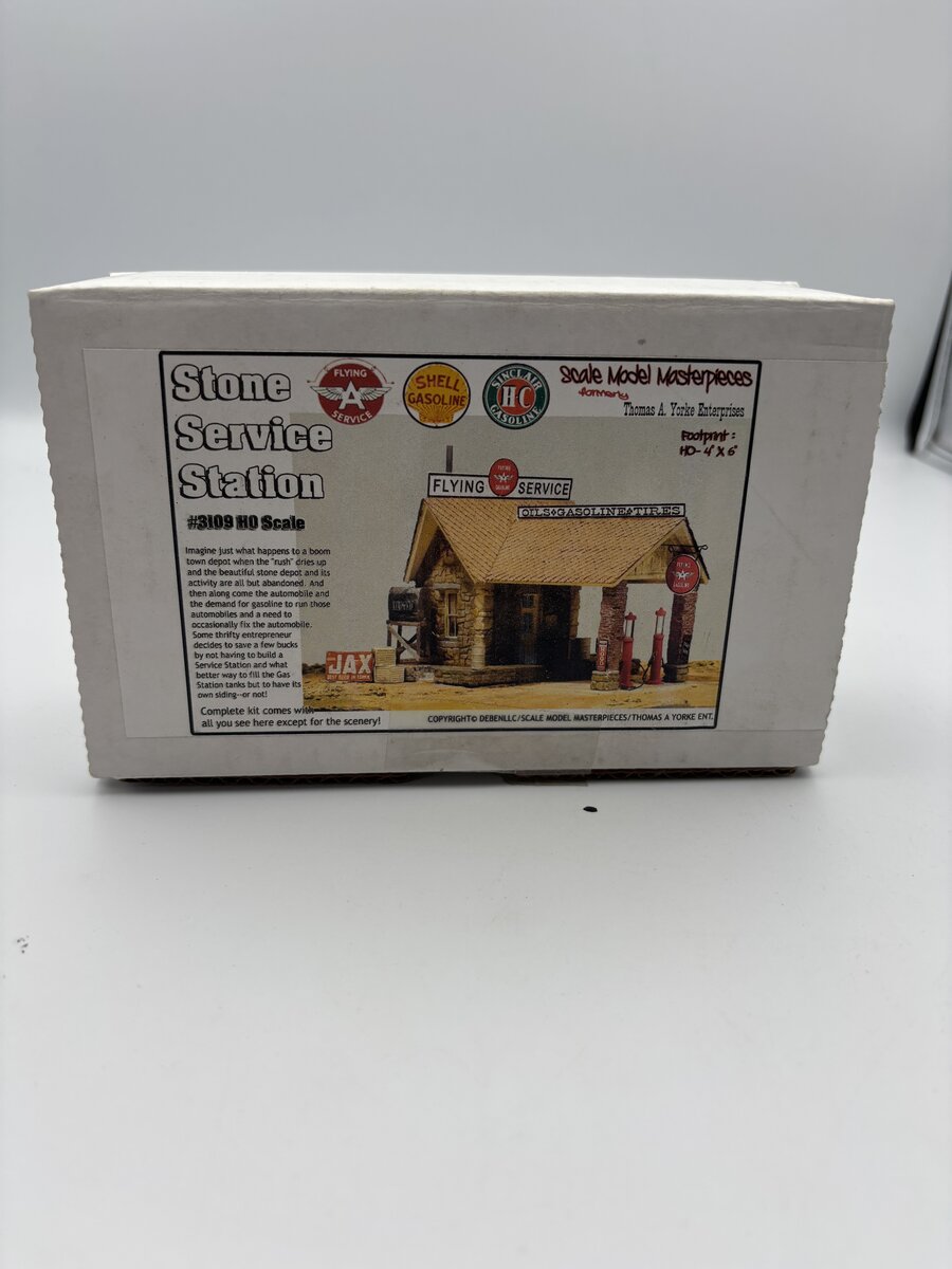 Scale Model Masterpieces 3109 HO Stone Service Station