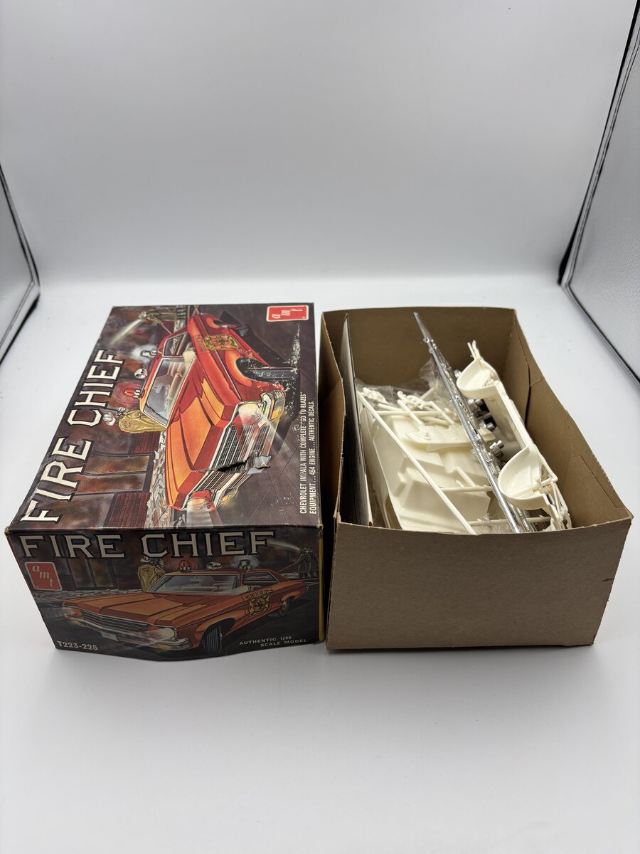 AMT T223-225 Fire Chief Chevrolet Impala