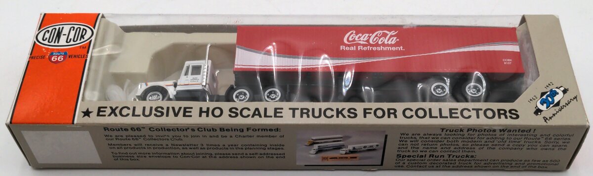 Con-Cor 8107 HO 40' Coca Cola W/Tractor & Chassis