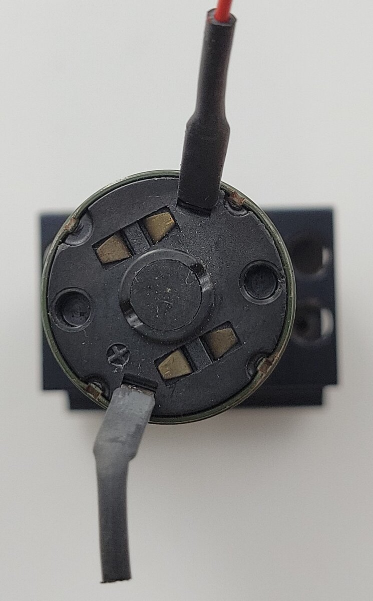 Maxon 41.022.024-00.00-199 12-Volt DC Can Gearmotor with Pulley