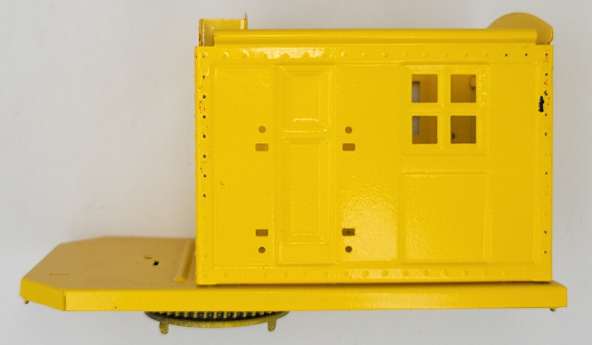 Lionel 219-100 Repainted Yellow Cab Upper & Lower Platform Assembly