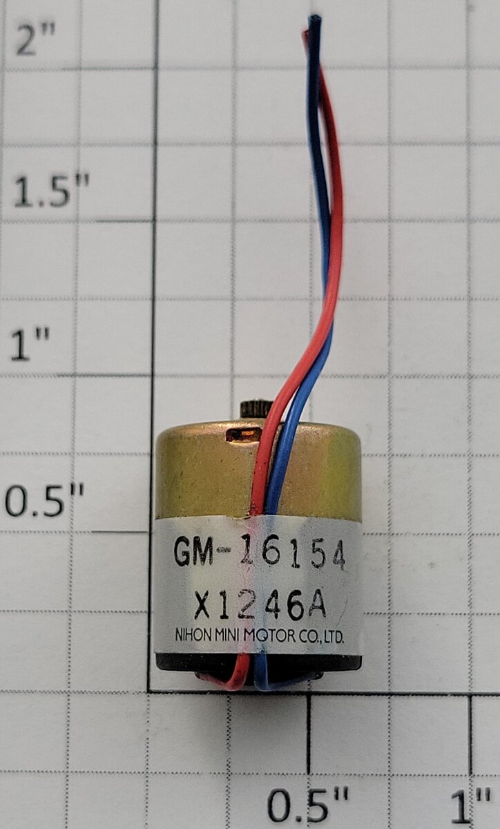 Nihon GM-16154 5-Volt DC Motor with Pinion Gear and Wire