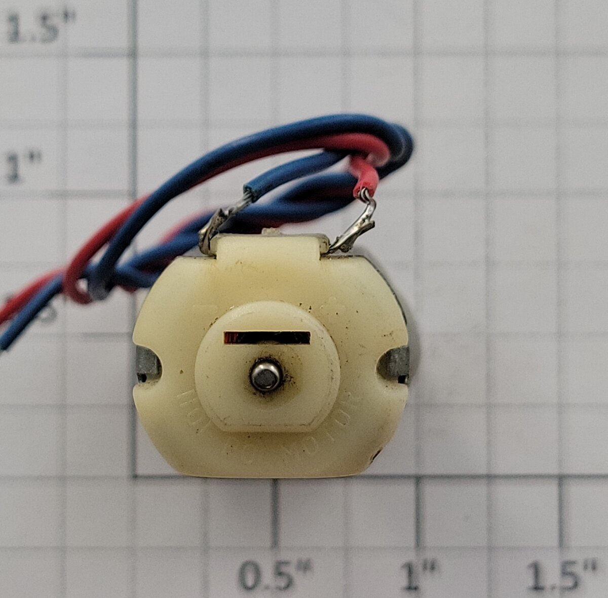 Mabuchi 1110-0002 4-Volt DC Can Motor with Wire