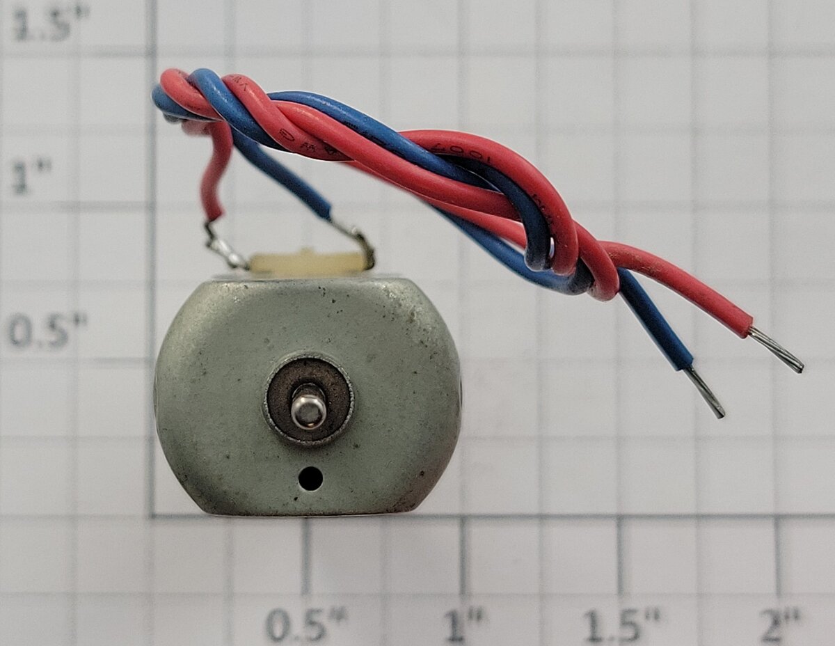 Mabuchi 1110-0002 4-Volt DC Can Motor with Wire