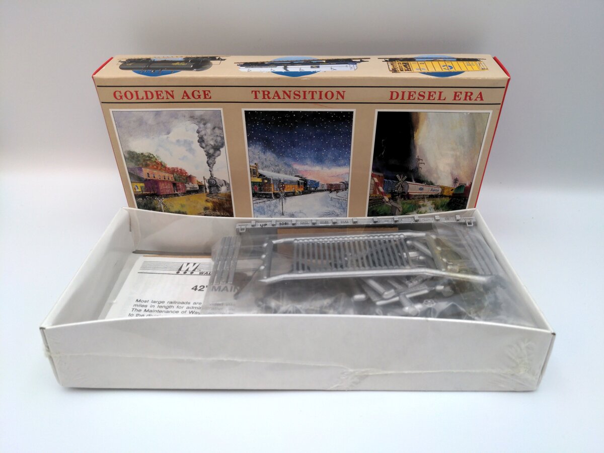 Walthers 932-5568 HO Union Pacific 42' Steel Frame Flat Car