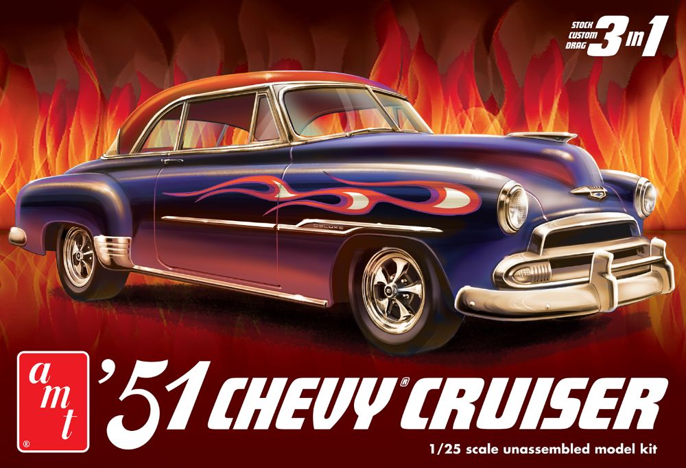 AMT 1556 1:25 1951 Chevrolet Custom Cruiser Plastic Model Kit