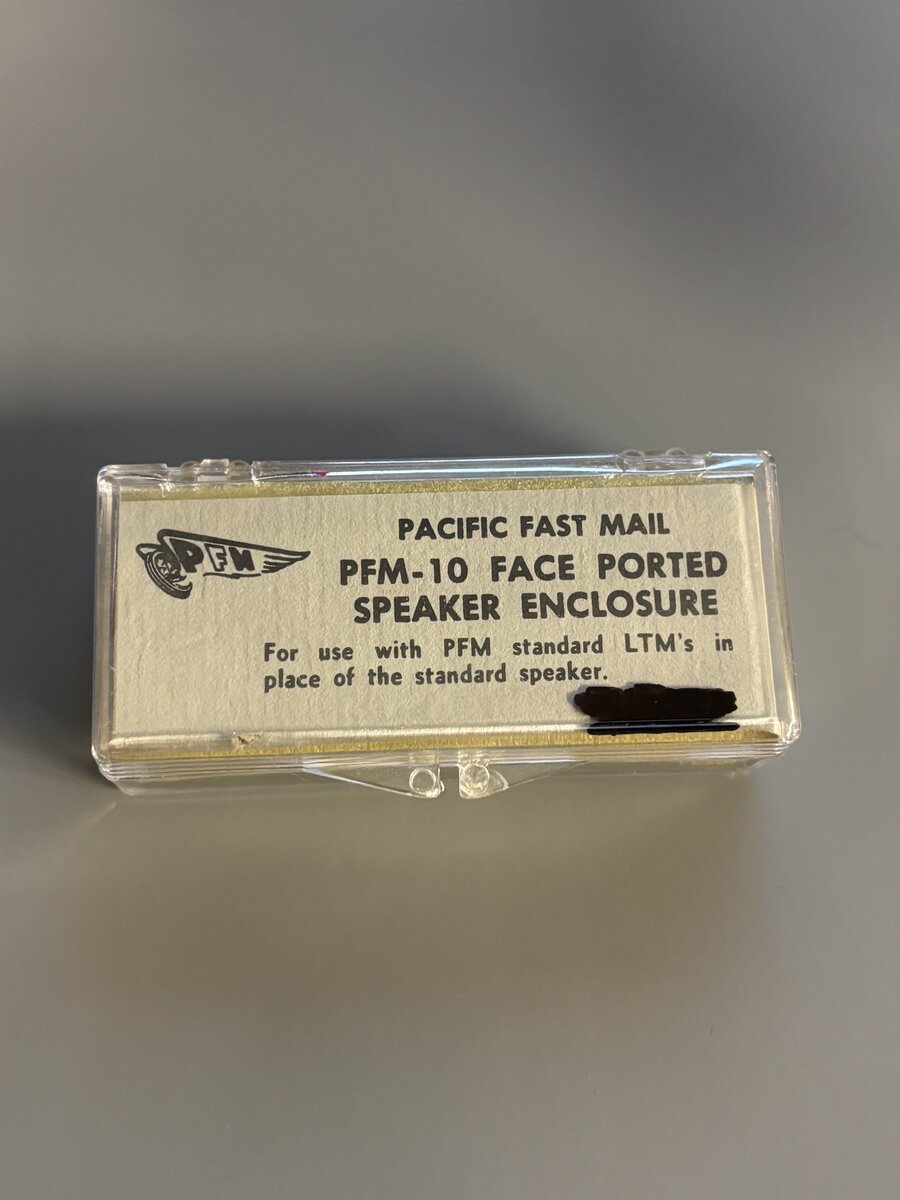 Pacific Fast Mail pfm-10 Face Ported Speaker Enclosure