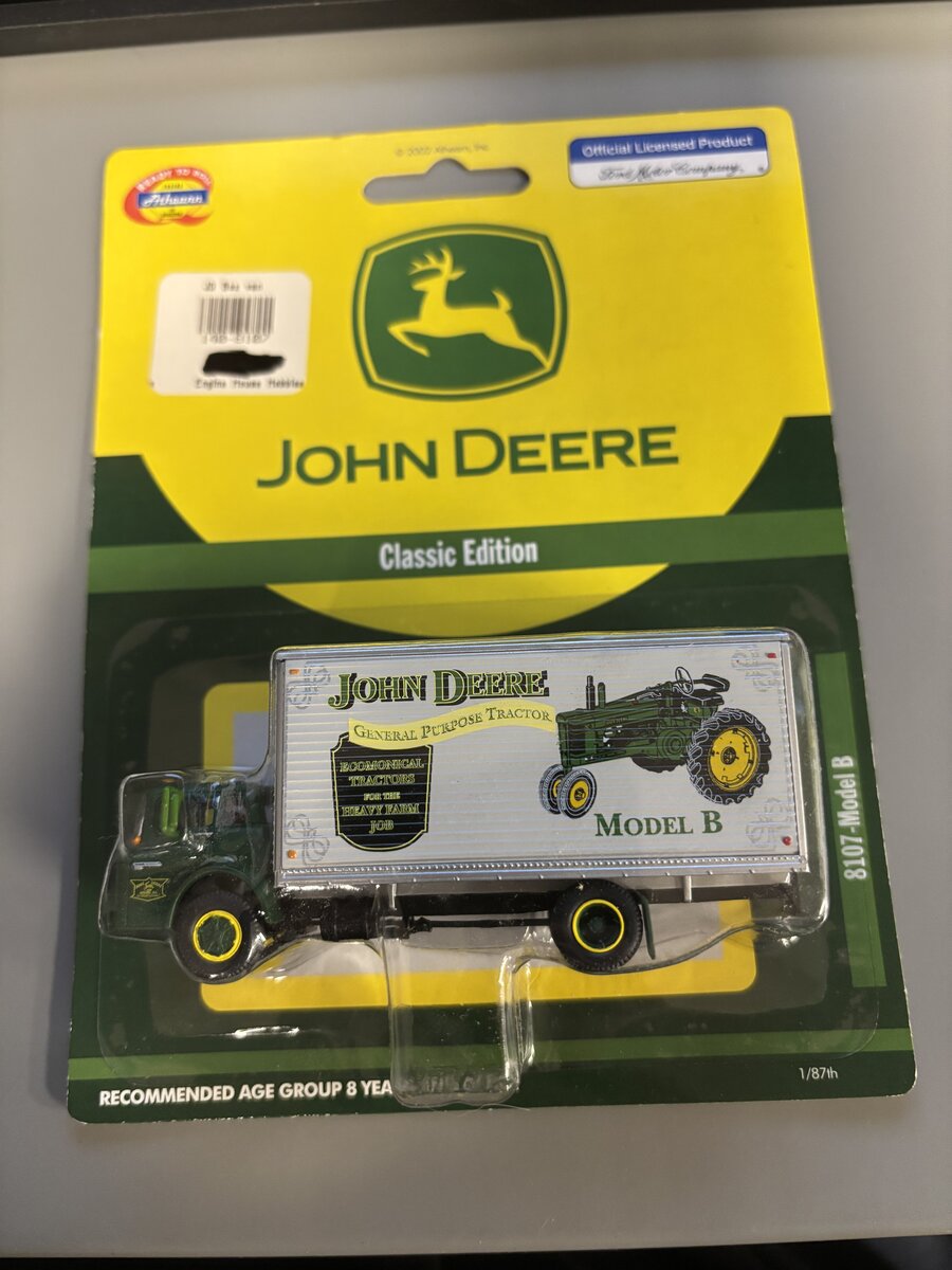 John Deere 8107 HO Model B Classic Edition