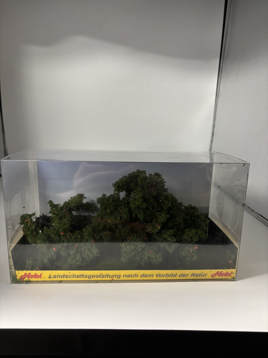 Heki 1929 HO/TT 3 Apple Trees 13cm