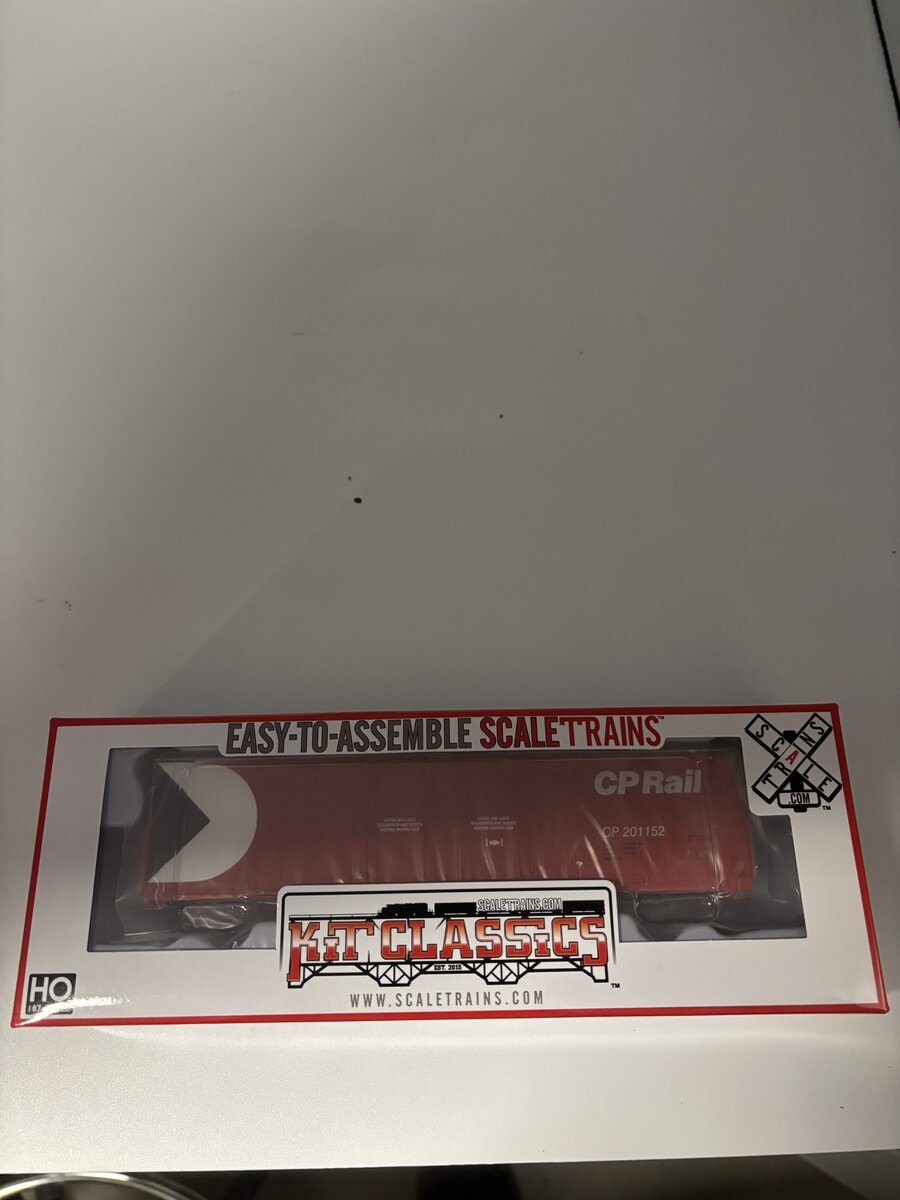 Scale Trains SXT1035 Evans (USRE) 5100 RBL Double 8' Plug Door Boxcar