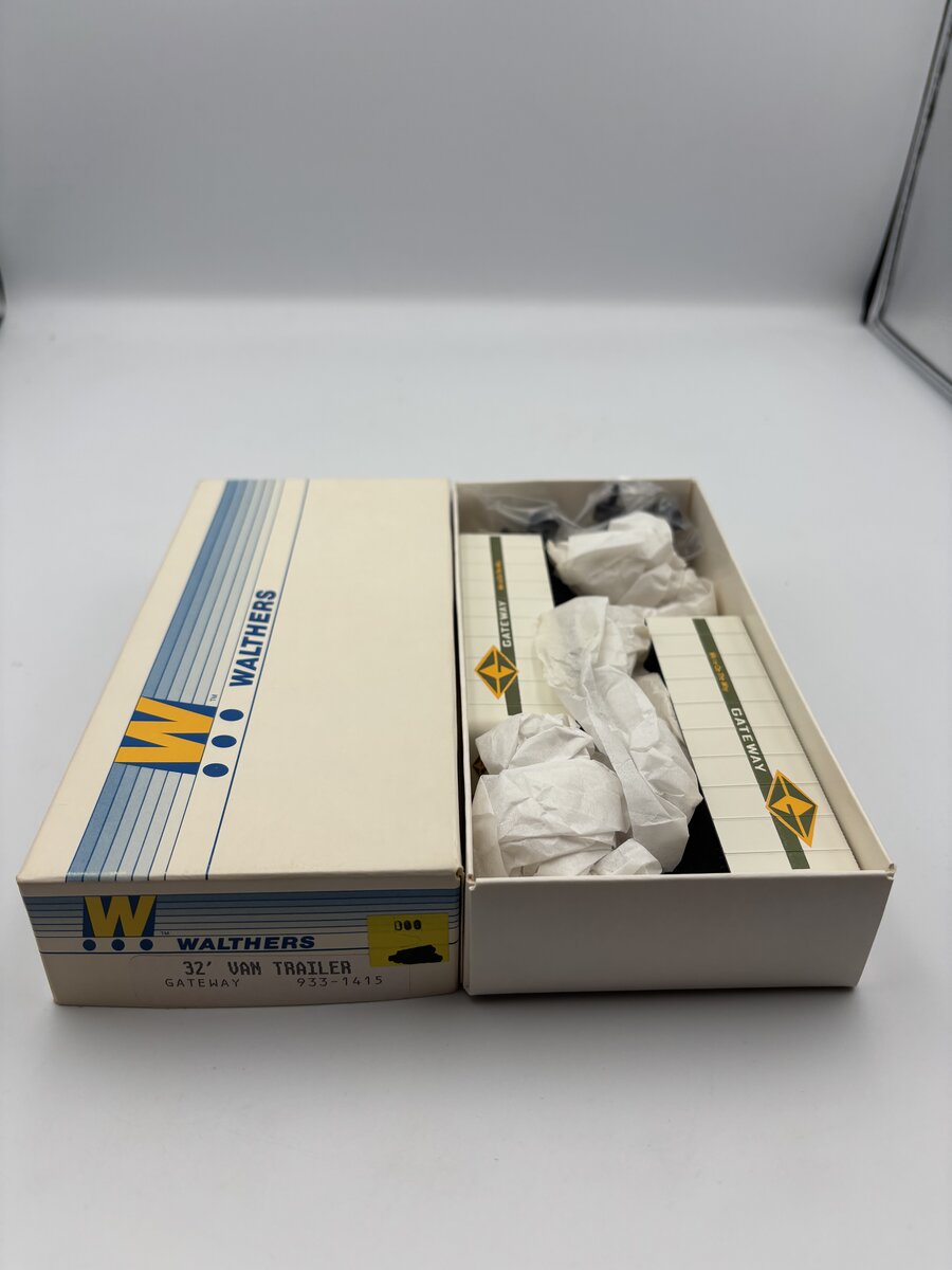 Walthers 933-1415 HO Gateway 32' Van Trailer Set of 2 NIB Kit NSS