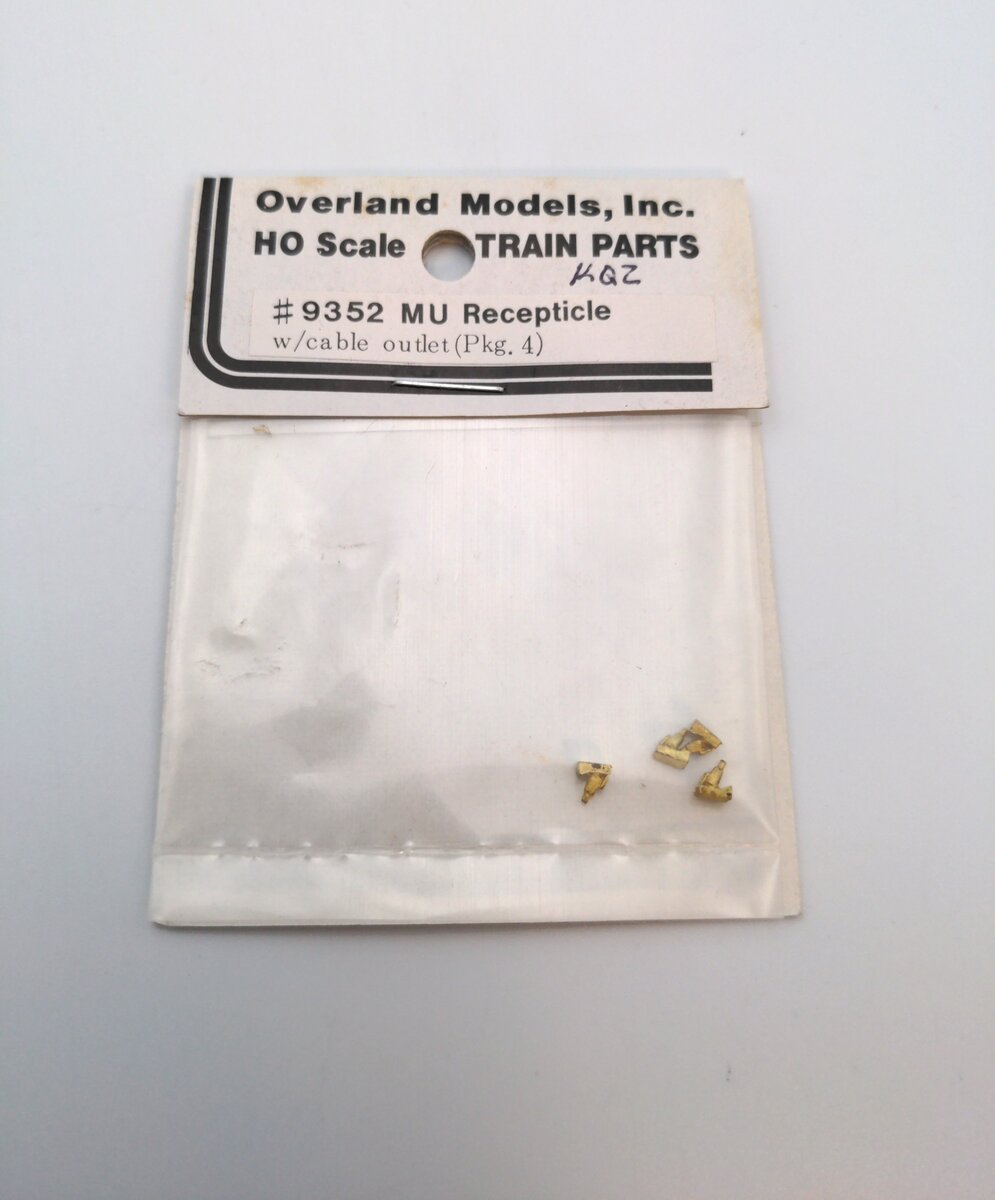 Overland 9352 HO Scale MU Recepticle w/ Cable Outlet Train Parts Kit (Pack of 4)