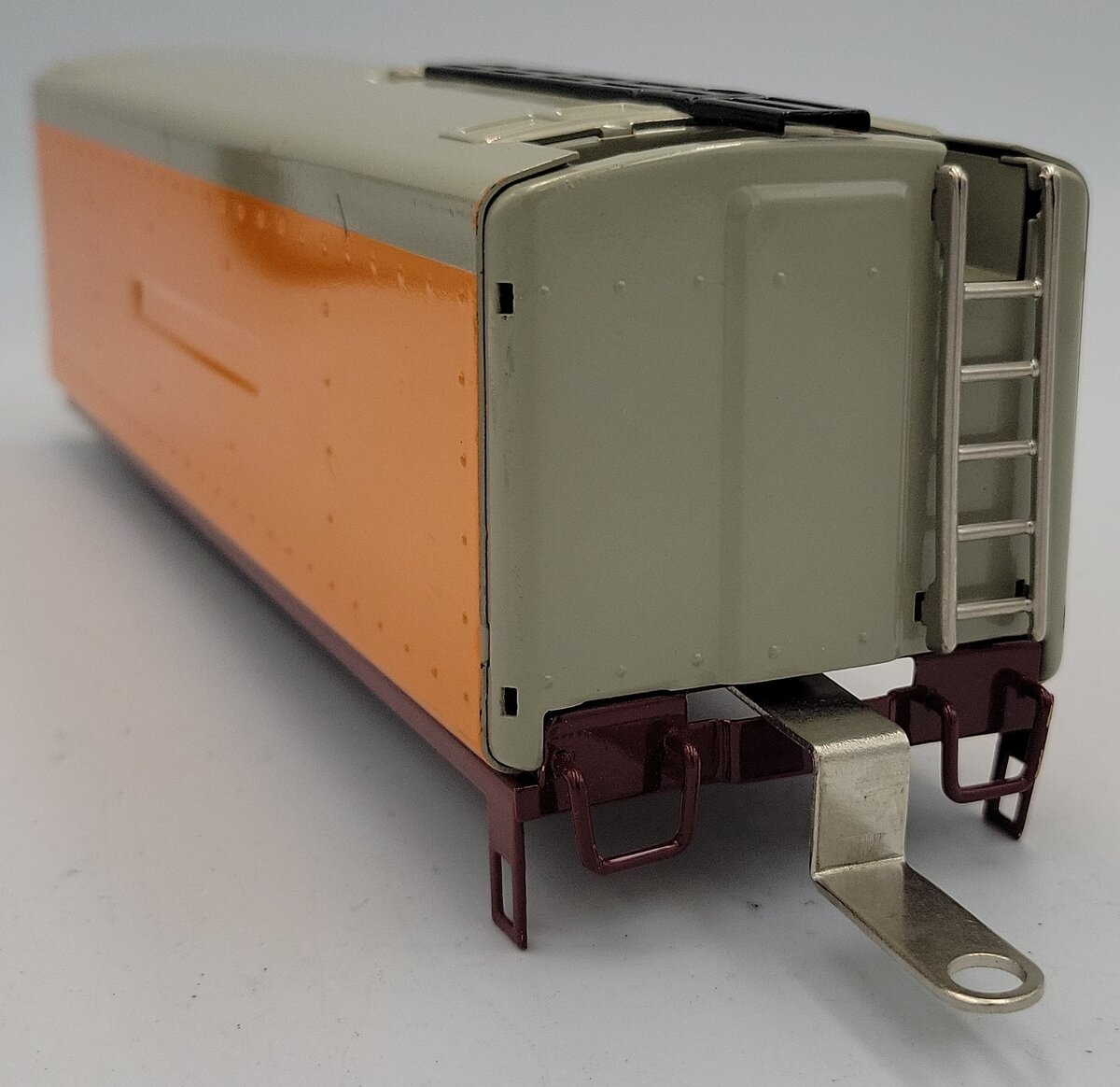 Lionel 250W-1 Whistle Tender Frame and Shell without Trucks