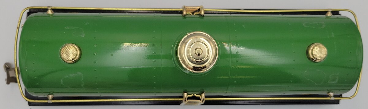 Lionel 215-01 Oil Tank Car and Frame