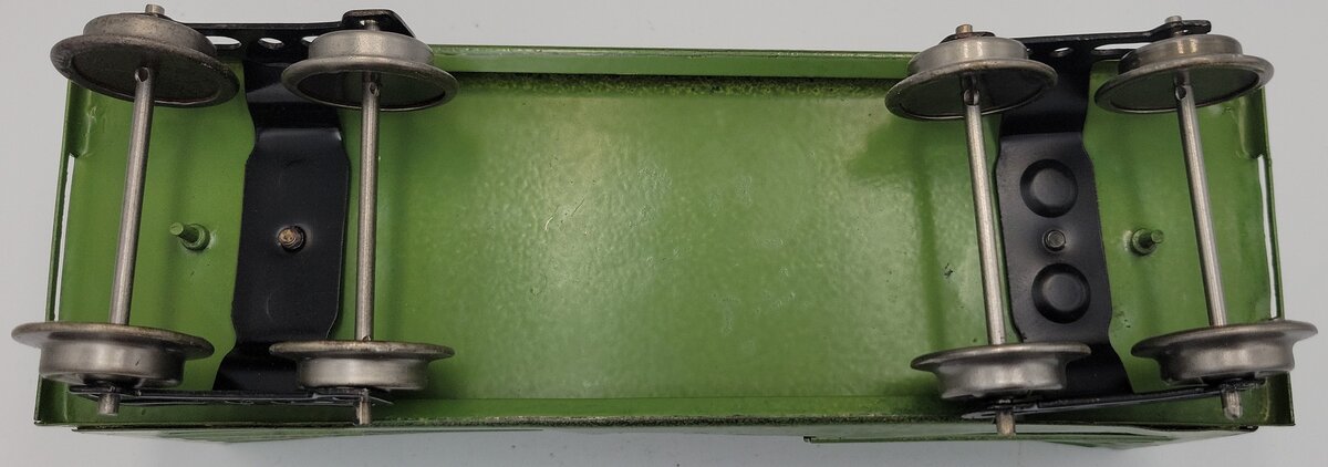 Lionel 113-1 Pea Green Cattle Stock Car Frame with Trucks - Incomplete