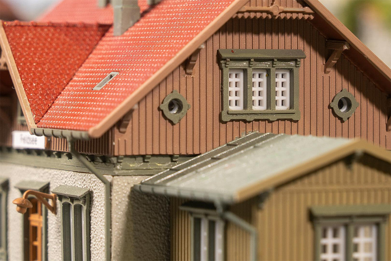 Faller 239011 N Feldsee Railway Station Promotional Set Building Kit