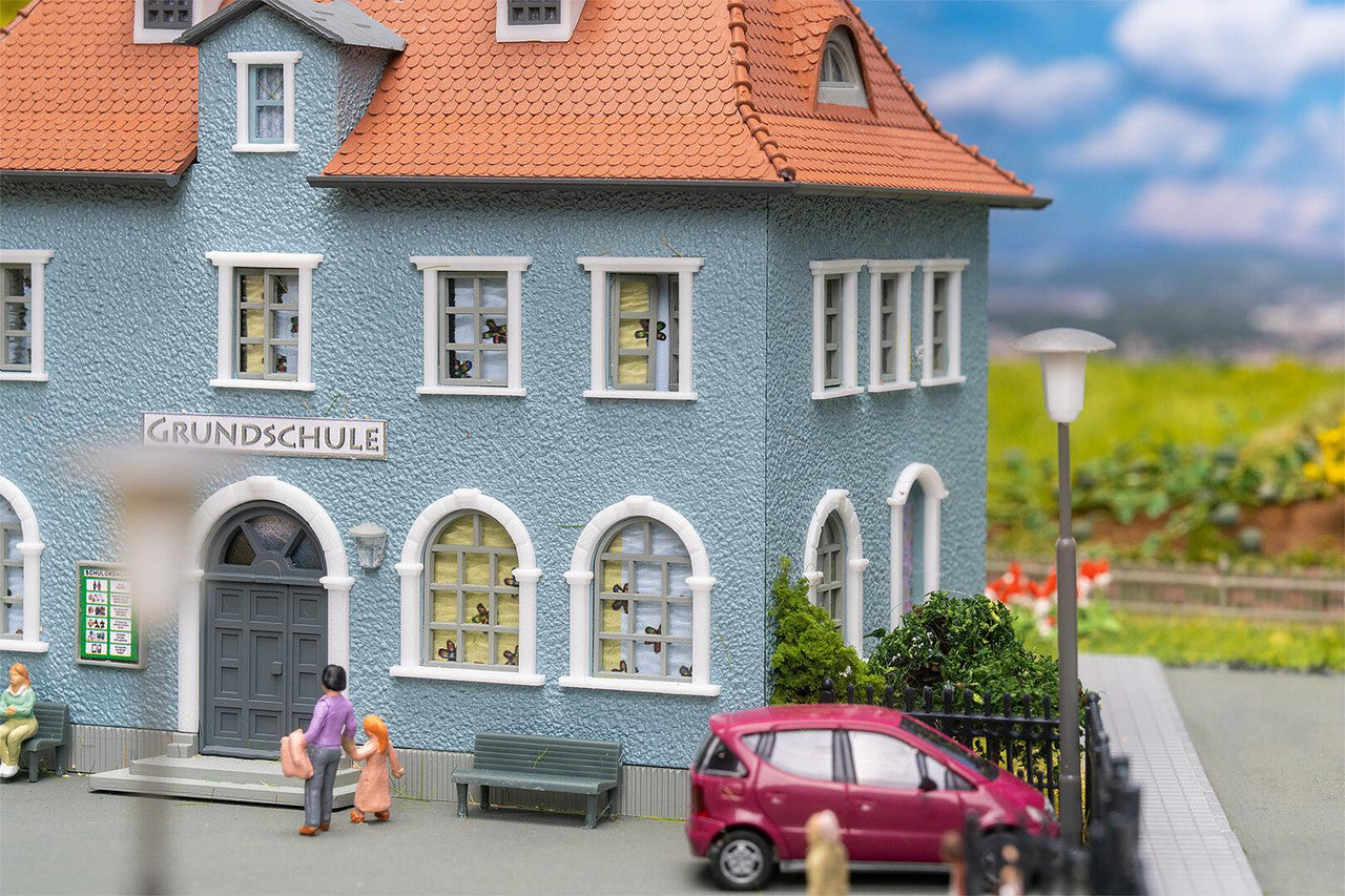 Faller 190087 HO Back to School Promotional-Set Building Kit