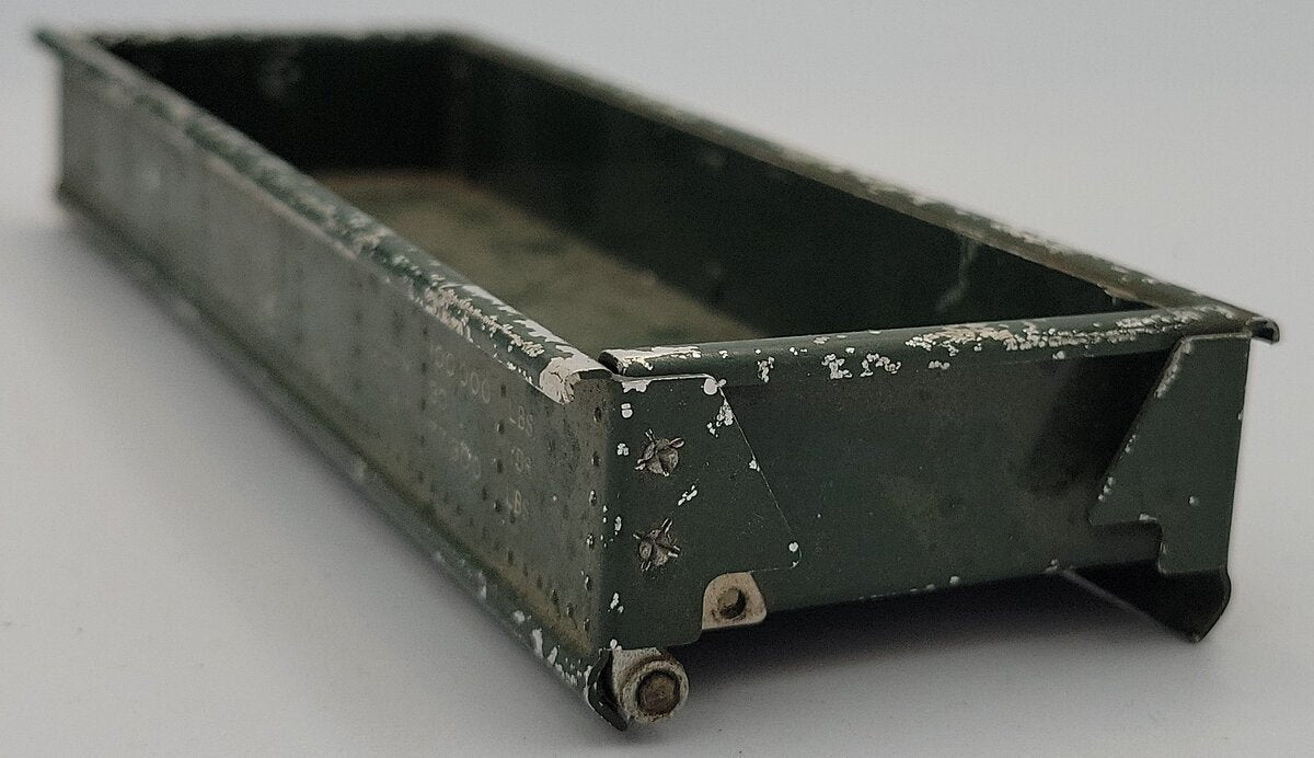 Lionel 3459-5 Prewar Green Dump Car Tray with Door