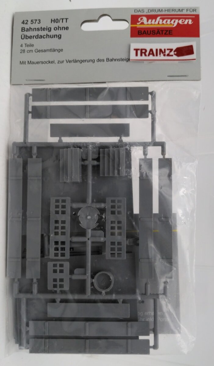Auhagen 42573 HO / TT Scale Station Platform Plastic Kit