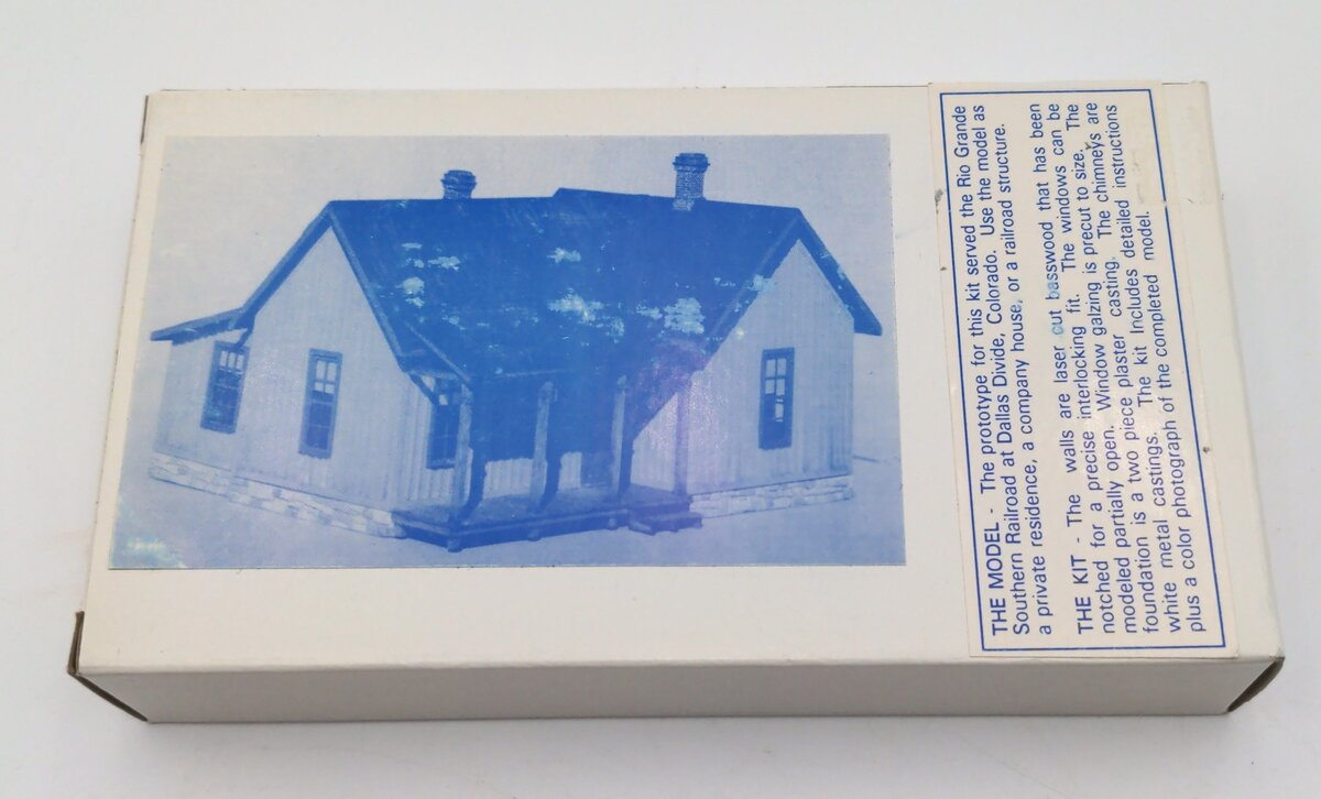 The Building & Structure 2025 HO Dallas Divide Section House Building Kit