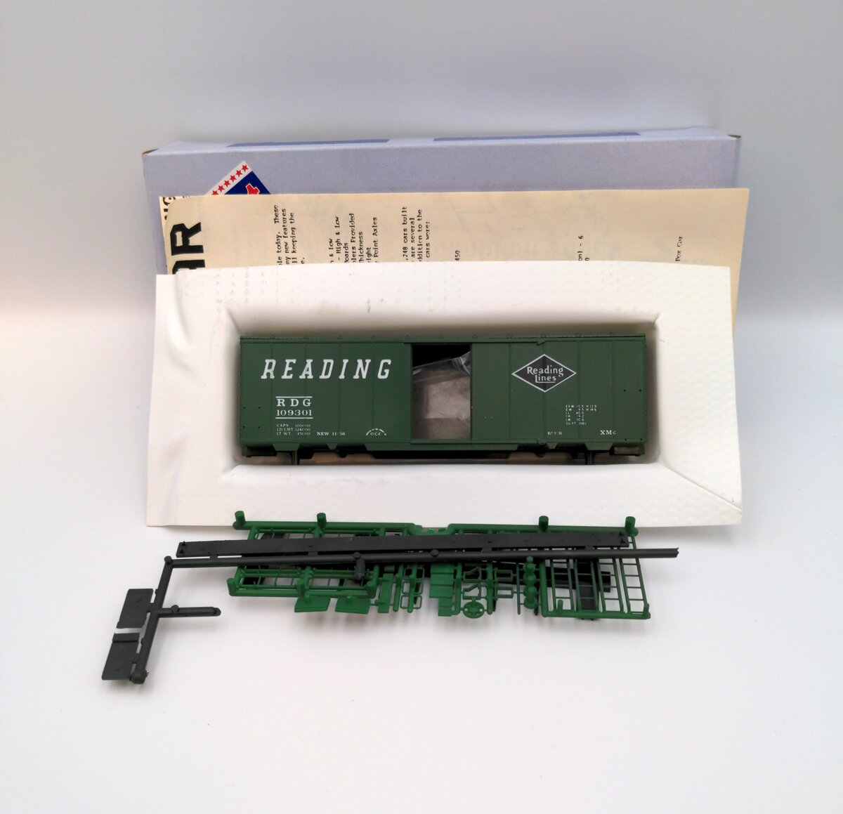 Front Range 4083 HO 40' ACF Rivet Side Reading Box Car Kit