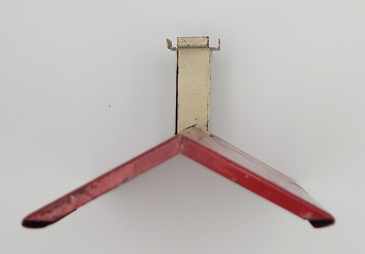 Lionel 45N-2 Red Tin Roof with Chimney