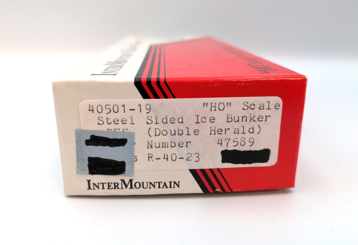 InterMountain 40501-19 HO Steel Sided Ice Bunker PFE Double Herald Kit #47589