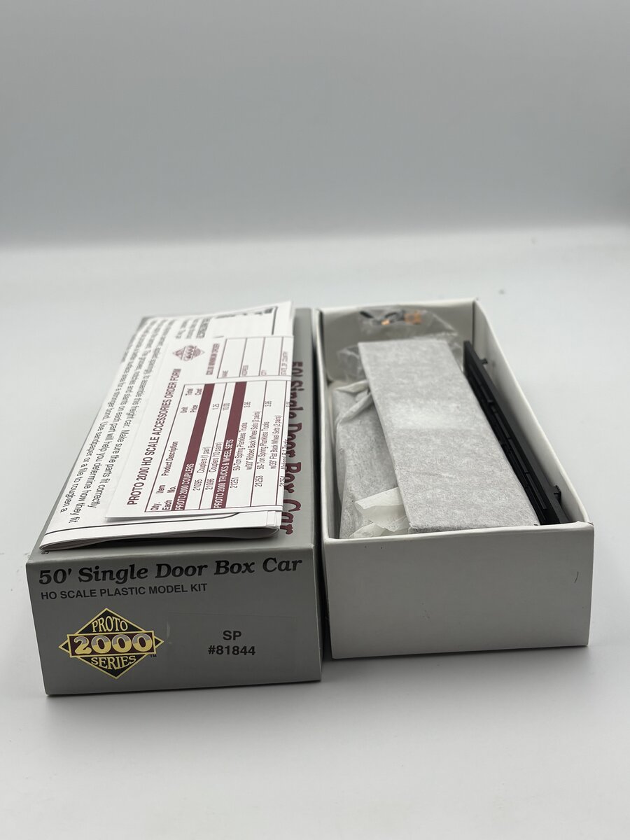 Proto 2000 81844 HO 50' Single Door Boxcar Model Kit