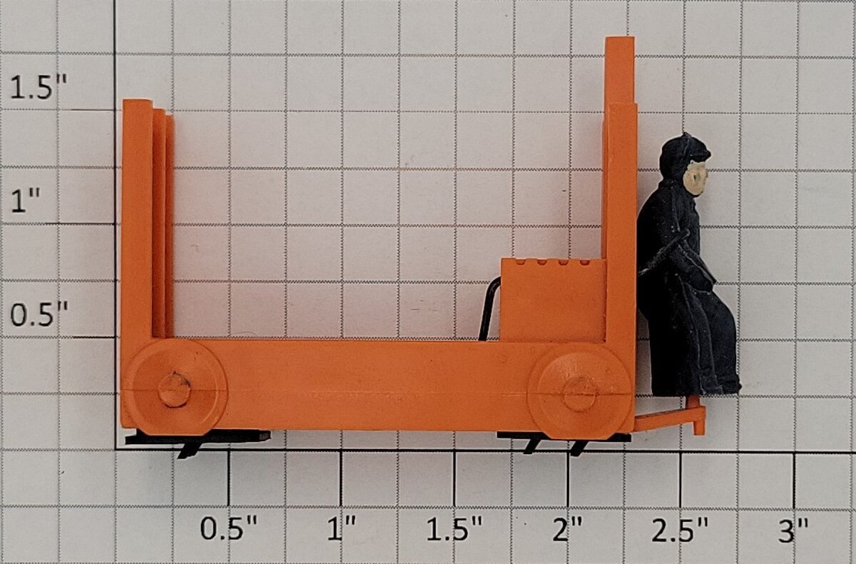 Lionel 356-34 Orange Baggage Cart Truck with Painted Figure
