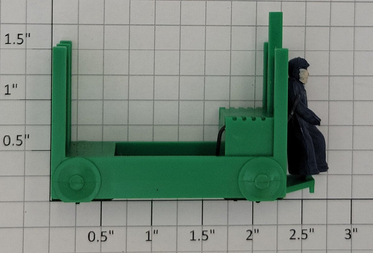 Lionel 356-34 Green Baggage Cart Truck with Painted Figure