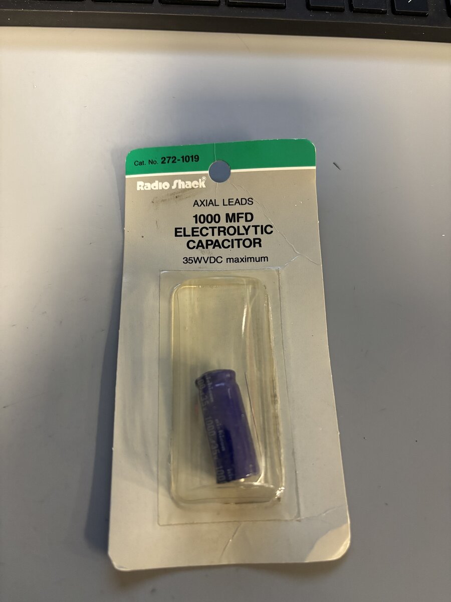 Radio Shack 272-1019 1000 MFD Electrolytic Capacitor