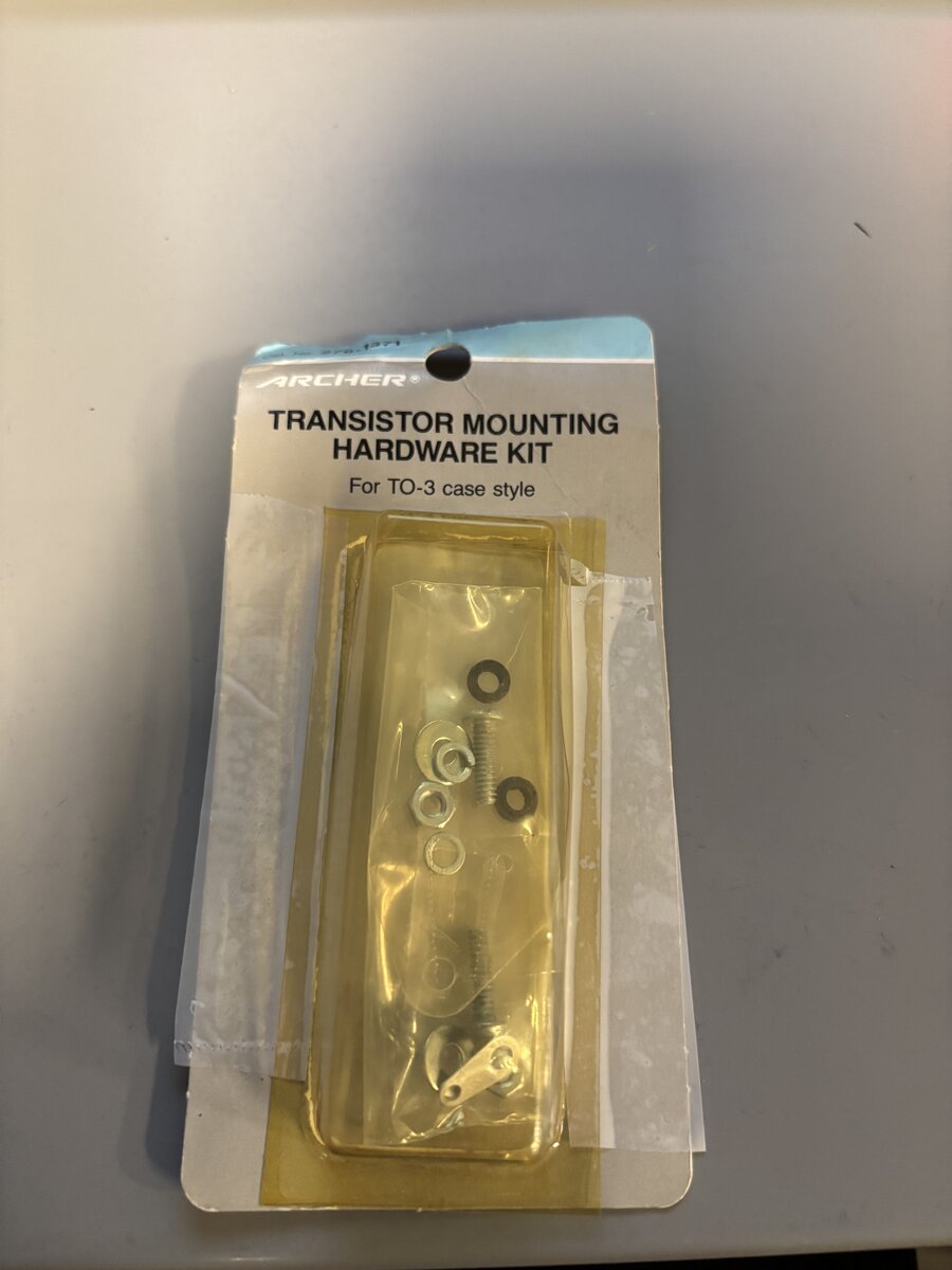 Archer 276-1371 Transistor Mounting Hardware Kit