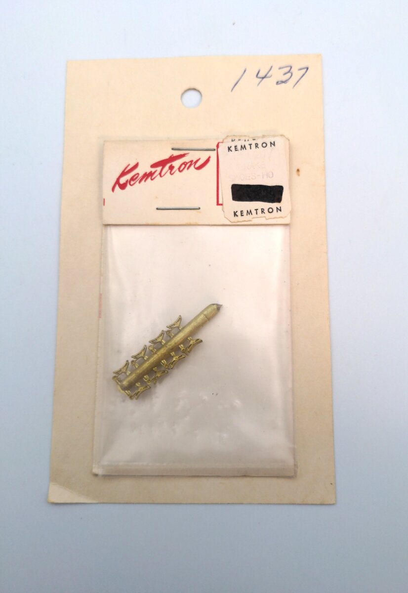 Kemtron 1437 HO Brass Brake Shoes
