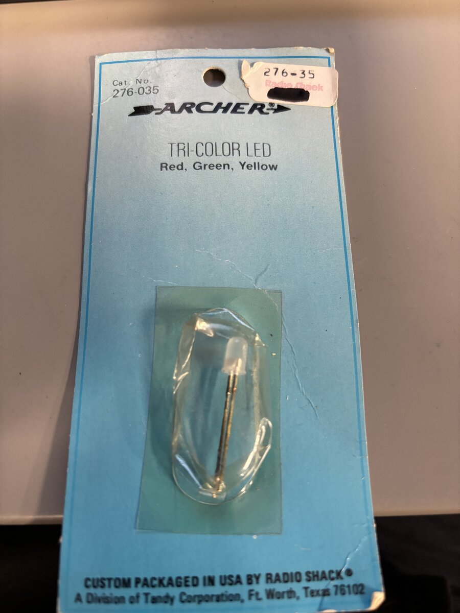 Archer 276-035 Tri-Color LED