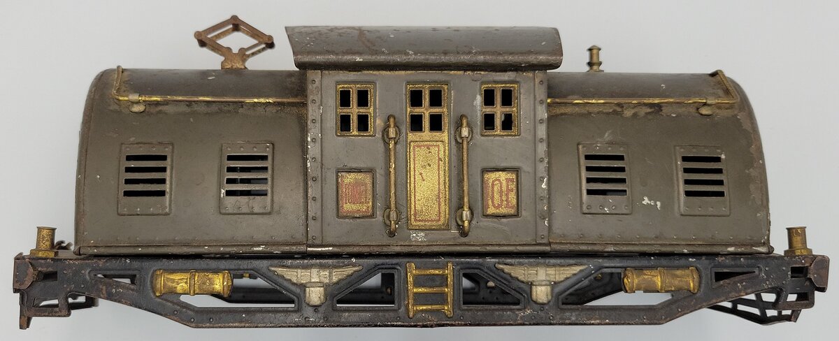 Lionel 10E-2 Prewar Olive Green Peacock Electric Locomotive Body with Brass Trim