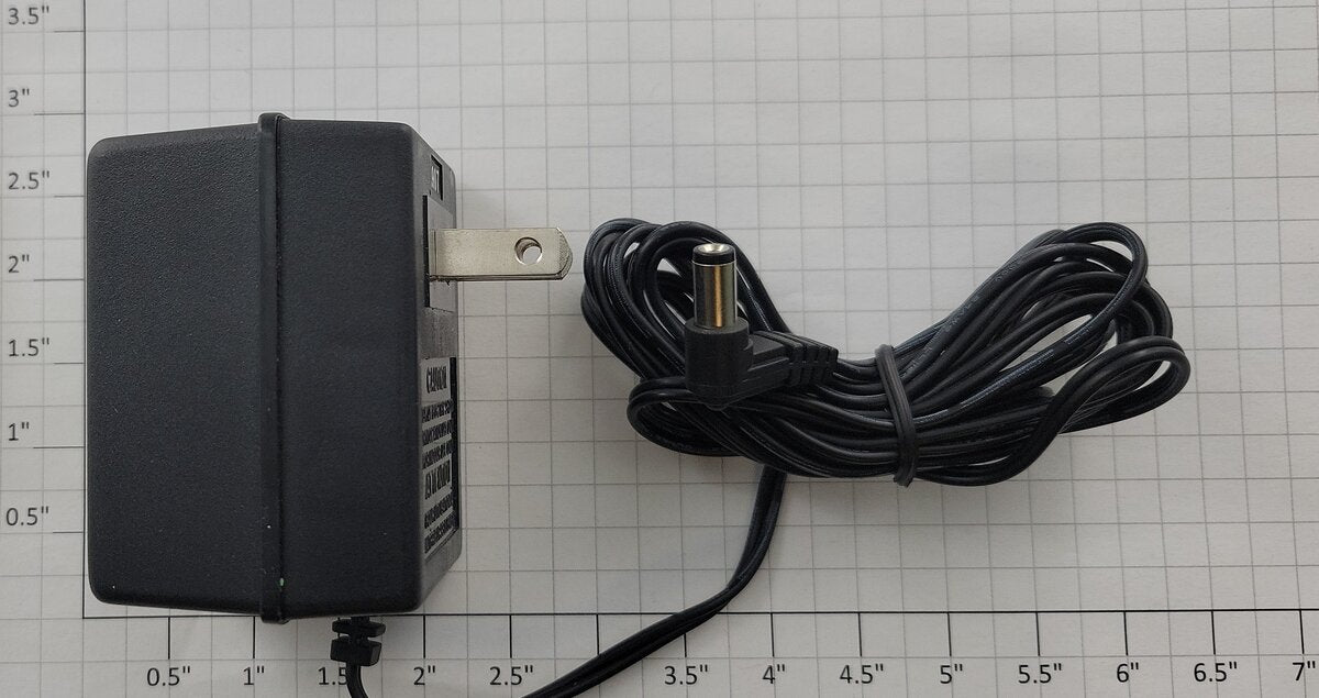 Lionel 22980-10 O Gauge12VAC @ 300mA Plug In Power Supply