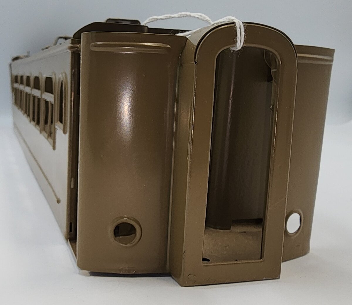Lionel 431-1 Repainted Tan Standard Gauge Diner Car Body Shell