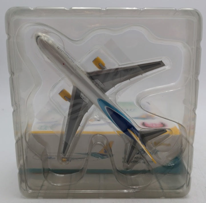 Phoenix Model HS-PBH 1:400 Boeing B767-38E PBAir Limited Edition Diecast Model