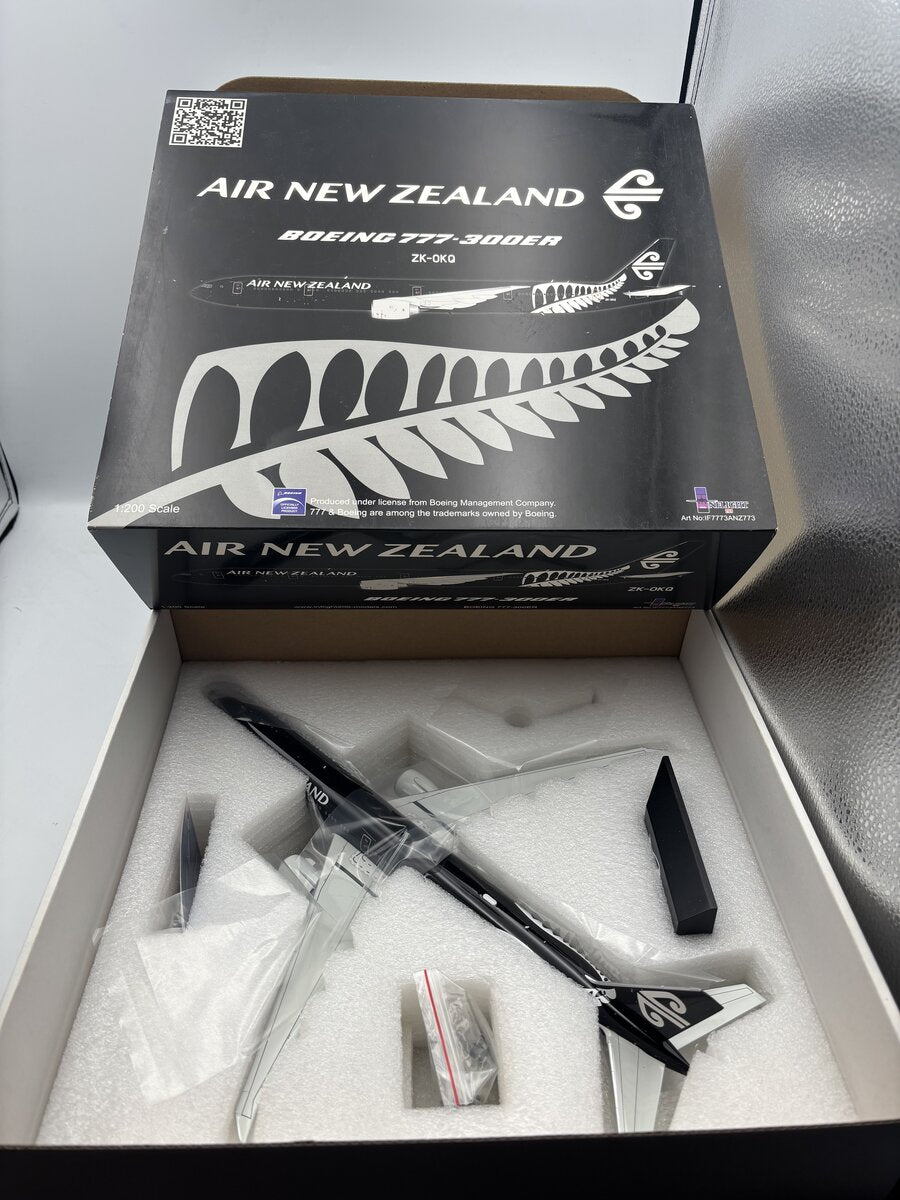 Inflight IF7773ANZ773 1:200 Air New Zealand 777-300 ZK-OKQ