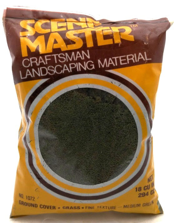 Scene Master 1072 Turf Medium Green Grass Fine Texture Foam Type 18 Cu. In. Bag