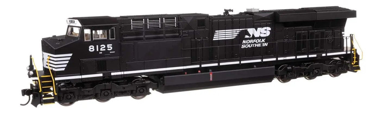 Walthers 910-20232 HO NS GE ES44AC GEVO Diesel Locomotive Sound & DCC #8125