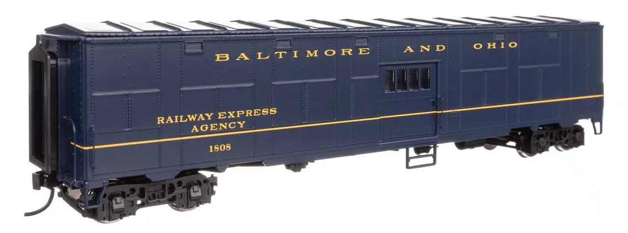 Walthers 920-10847 HO B&O C&O-Style Exp Boxcar Troop Sleeper Conversion #1808