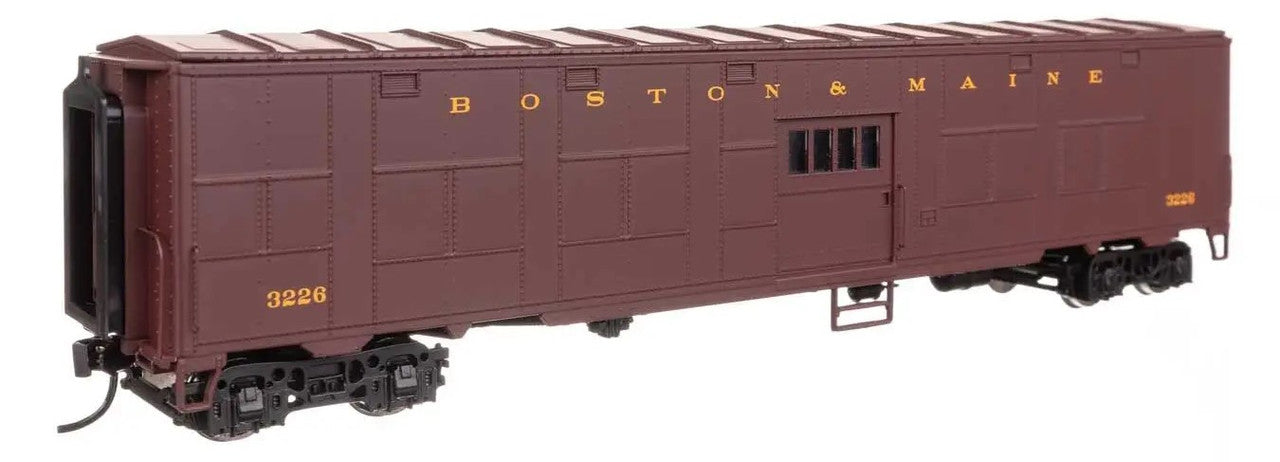 Walthers 920-10849 HO B&M C&O-Style Exp Boxcar Troop Sleeper Conversion #3226
