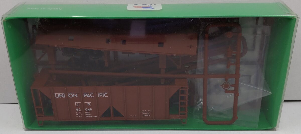 Bowser HO Scale Union Pacific 70 Ton 2 Bay Covered Hopper U.P.H.S. Road #92049