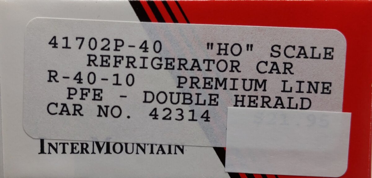 InterMountain 41702P-40 HO Pacific Fruit Express Refrigerator Car Kit (#42314)